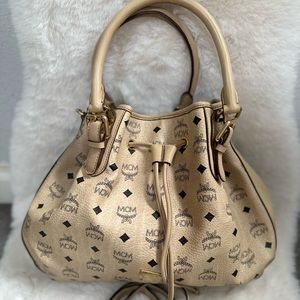 MCM BUCKET BAG